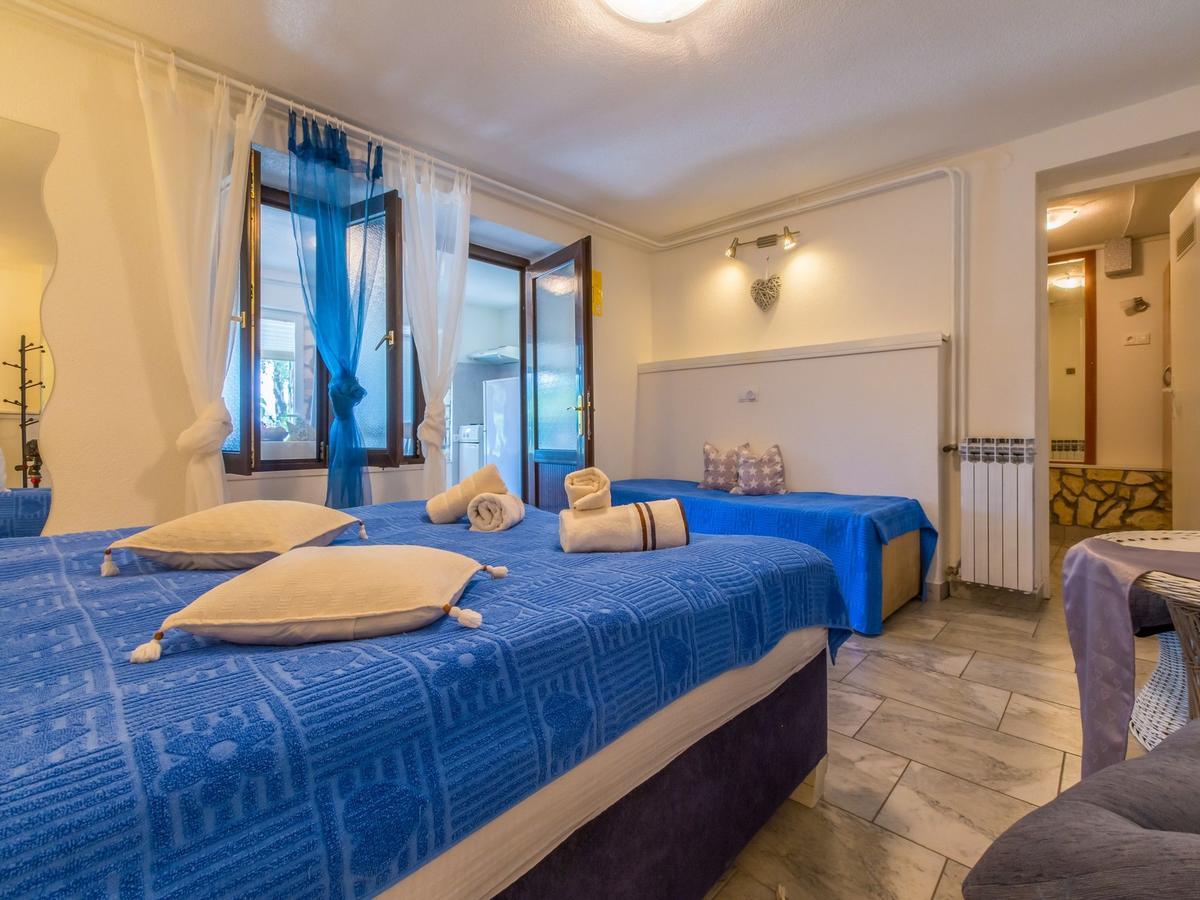 Apartments Susanne Novi Vinodolski Zewnętrze zdjęcie