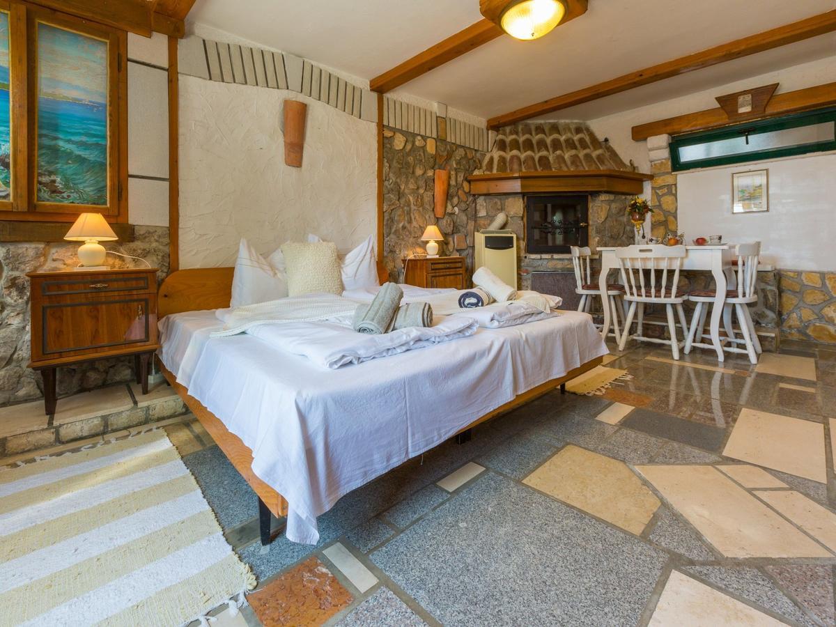Apartments Susanne Novi Vinodolski Zewnętrze zdjęcie
