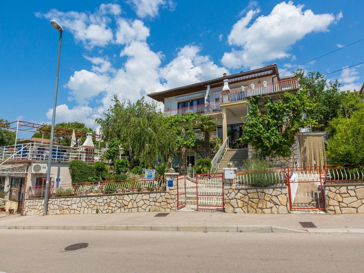 Apartments Susanne Novi Vinodolski Zewnętrze zdjęcie