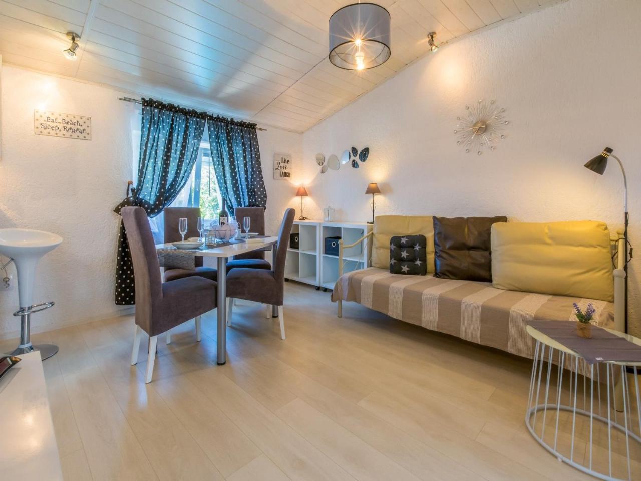 Apartments Susanne Novi Vinodolski Zewnętrze zdjęcie