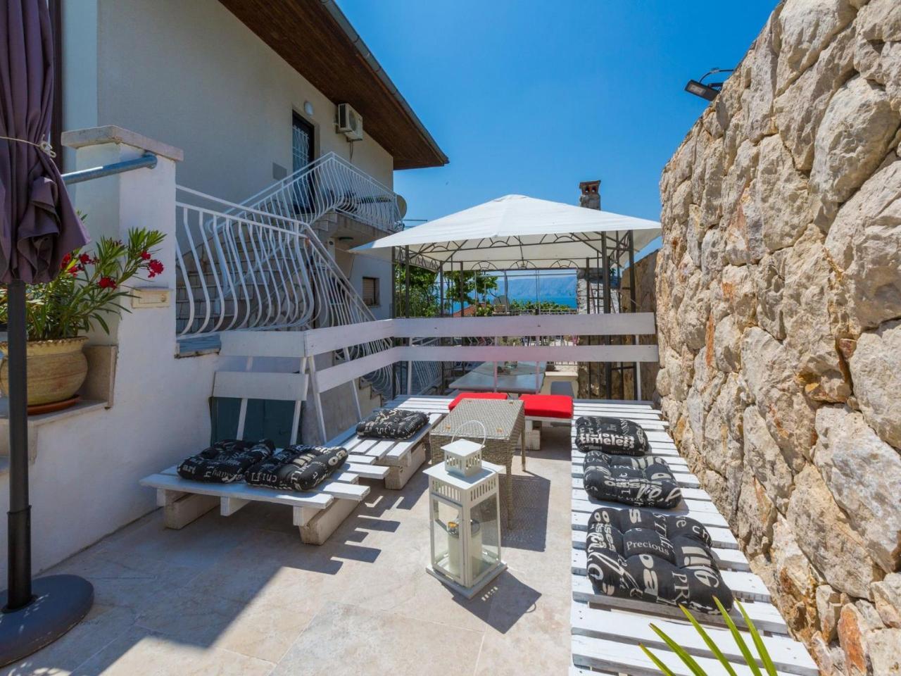Apartments Susanne Novi Vinodolski Zewnętrze zdjęcie